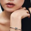 ENDVERKAUF – Celestial Heart Clasp Bangle – Sterlingsilber ENDVERKAUF – Celestial Heart Clasp Bangle – Sterlingsilber