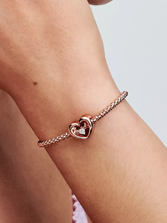 Endverkauf – Charm „Strahlendes Herz & schwebender Stein“, 14-karätige Roségoldbeschichtung Endverkauf – Charm „Strahlendes Herz & schwebender Stein“, 14-karätige Roségoldbeschichtung