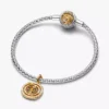 Endverkauf – Game of Thrones Spinning Astrolabe Dangle Charm, 14-karätig vergoldet Endverkauf – Game of Thrones Spinning Astrolabe Dangle Charm, 14-karätig vergoldet