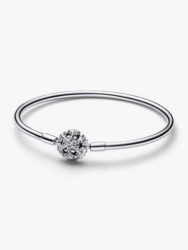 ENDVERKAUF – Pandora Moments Bangle mit funkelndem Schneeflockenverschluss – Sterlingsilber ENDVERKAUF – Pandora Moments Bangle mit funkelndem Schneeflockenverschluss – Sterlingsilber