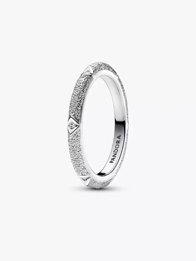 Endverkauf – Ring aus Sterlingsilber mit Struktur und Steinen