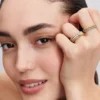 Weißer Chakra-Herzring, 14 Karat vergoldet