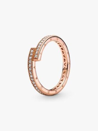 ENDVERKAUF – Sparkling Overlapping Ring – 14 Karat Roségold-Beschichtung