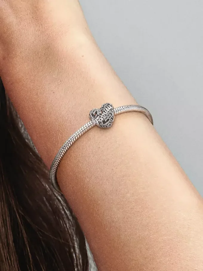 Familienherz-Charm aus Sterlingsilber Familienherz-Charm aus Sterlingsilber