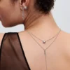 Funkelnde Halskette mit rundem Halo-Anhänger aus Sterlingsilber Funkelnde Halskette mit rundem Halo-Anhänger aus Sterlingsilber