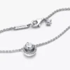 Funkelnde Halskette mit rundem Halo-Anhänger aus Sterlingsilber Funkelnde Halskette mit rundem Halo-Anhänger aus Sterlingsilber