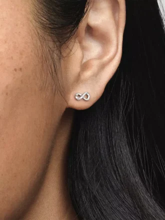 Funkelnde Infinity-Ohrringe aus Sterlingsilber