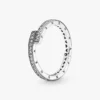 Funkelnder, überlappender Ring aus Sterlingsilber Funkelnder, überlappender Ring aus Sterlingsilber