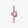 Funkelnder blauer Ring mit erhabenem Herz – 14 Karat Roségold-Beschichtung Funkelnder blauer Ring mit erhabenem Herz – 14 Karat Roségold-Beschichtung