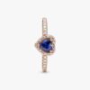 Funkelnder blauer Ring mit erhabenem Herz – 14 Karat Roségold-Beschichtung Funkelnder blauer Ring mit erhabenem Herz – 14 Karat Roségold-Beschichtung