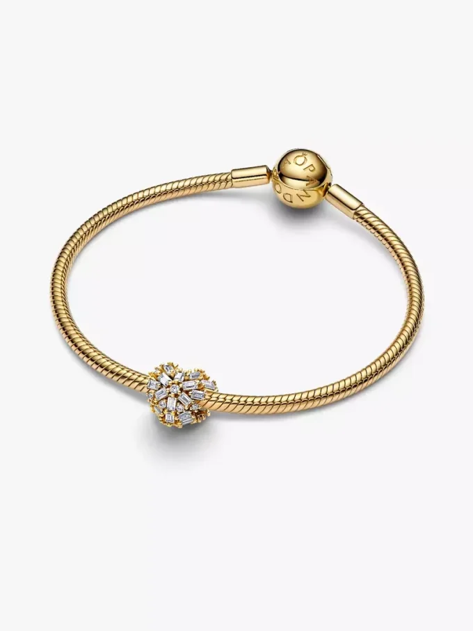Funkelnder Herz-Charm, 14 Karat vergoldet Funkelnder Herz-Charm, 14 Karat vergoldet