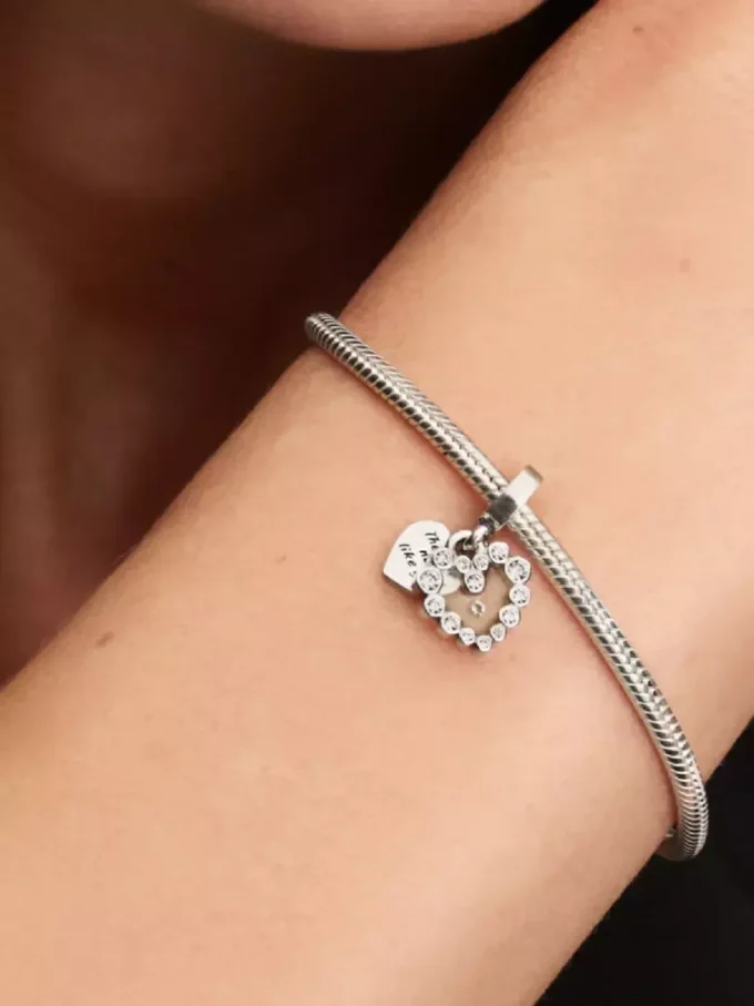 Funkelnder Herz-Dangle Charm aus Sterlingsilber Funkelnder Herz-Dangle Charm aus Sterlingsilber