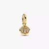 Funkelnder Mini-Muschel-Dangle Charm, 14-karätig vergoldet