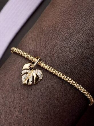 Funkelnder Monstera-Blatt-Dangle Charm – 14 Karat vergoldet