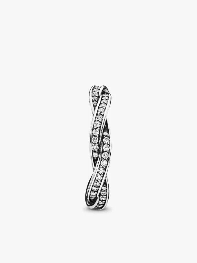 Funkelnder Ring aus Sterlingsilber mit gedrehten Linien Funkelnder Ring aus Sterlingsilber mit gedrehten Linien
