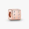 Funkelnder Würfel-Charm – 14 Karat Roségold-Beschichtung Funkelnder Würfel-Charm – 14 Karat Roségold-Beschichtung