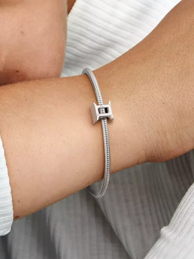 Funkelnder Zwillinge-Sternzeichen-Charm aus Sterlingsilber