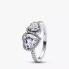 Funkelnder Halo-Herzring aus Sterlingsilber Funkelnder Halo-Herzring aus Sterlingsilber