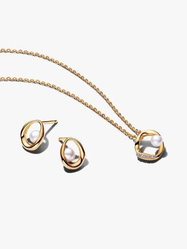 Geschenkset mit organischem Glanz und Perlenschmuck – 14-karätige Vergoldung Geschenkset mit organischem Glanz und Perlenschmuck – 14-karätige Vergoldung