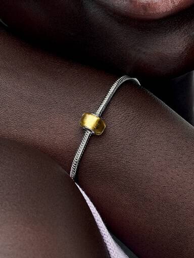 Goldenes Mini-Murano Glass-Charm – Sterlingsilber Goldenes Mini-Murano Glass-Charm – Sterlingsilber