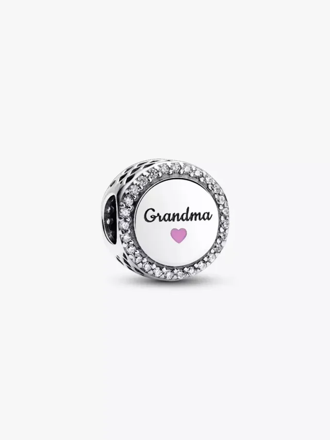 „Grandma“-Charm aus Sterlingsilber „Grandma“-Charm aus Sterlingsilber