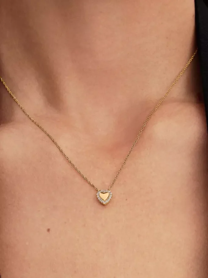 Gravierbare Herz-Halo-Halskette, 14 Karat vergoldet Gravierbare Herz-Halo-Halskette, 14 Karat vergoldet