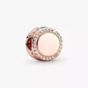 Gravierbarer funkelnder Knopf-Charm, 14 Karat Roségold-Beschichtung Gravierbarer funkelnder Knopf-Charm, 14 Karat Roségold-Beschichtung