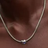 Gravierbarer Herz-Charm aus Sterlingsilber mit blauem Stein Gravierbarer Herz-Charm aus Sterlingsilber mit blauem Stein