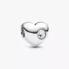 Gravierbarer Herz-Charm aus Sterlingsilber mit klarem Stein Gravierbarer Herz-Charm aus Sterlingsilber mit klarem Stein