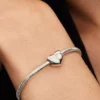 Gravierbarer Herz-Charm aus Sterlingsilber mit weißem Stein Gravierbarer Herz-Charm aus Sterlingsilber mit weißem Stein