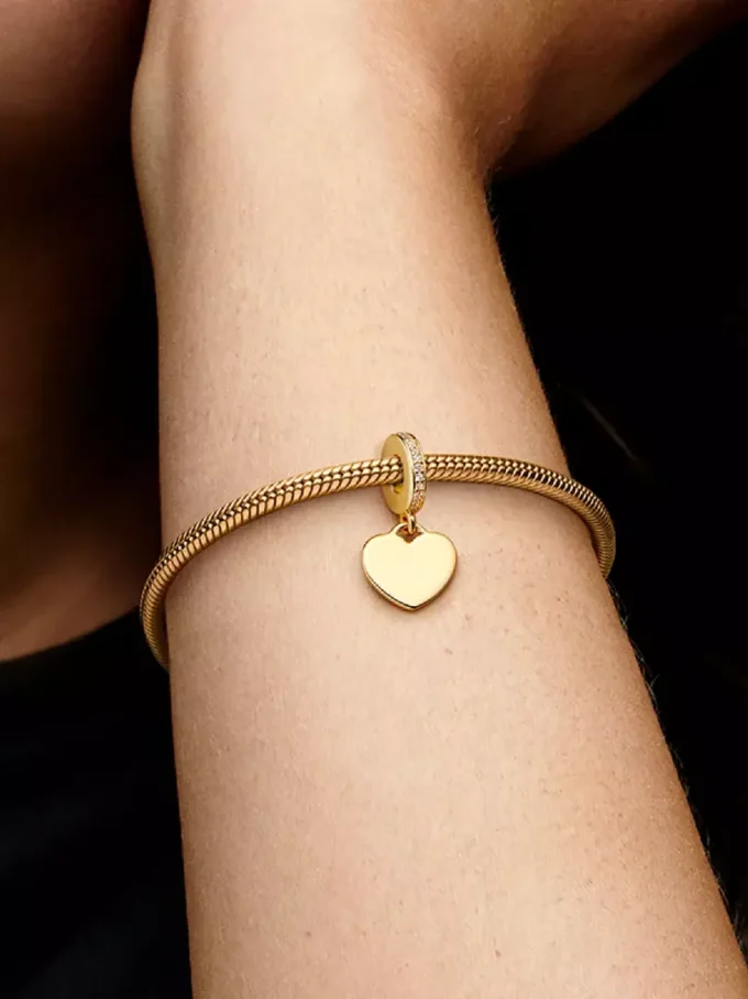 Gravierbarer Herz-Dangle Charm, 14-karätig vergoldet