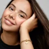 Gravierbarer Herz-Dangle Charm, 14-karätig vergoldet