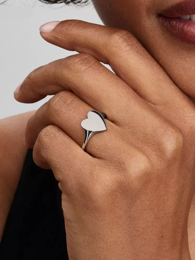 Gravierbarer Herzring aus Sterlingsilber Gravierbarer Herzring aus Sterlingsilber