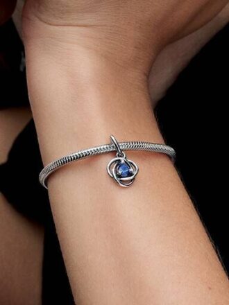Blue Eternity Circle Dangle Charm – Sterlingsilber Blue Eternity Circle Dangle Charm – Sterlingsilber