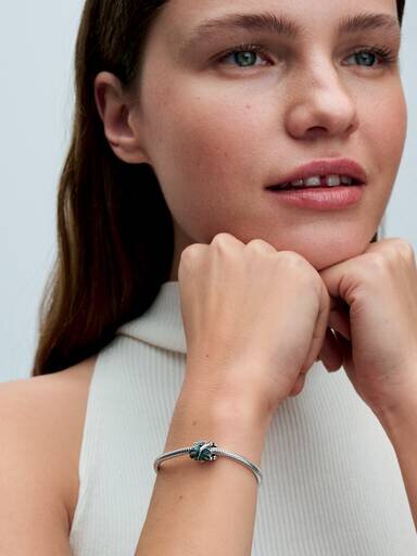 Grüner Monstera-Blätter-Charm – Sterlingsilber Grüner Monstera-Blätter-Charm – Sterlingsilber