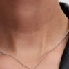 Halskette mit behandelter Süßwasserzuchtperle und Pavé-Collier aus Sterlingsilber Halskette mit behandelter Süßwasserzuchtperle und Pavé-Collier aus Sterlingsilber