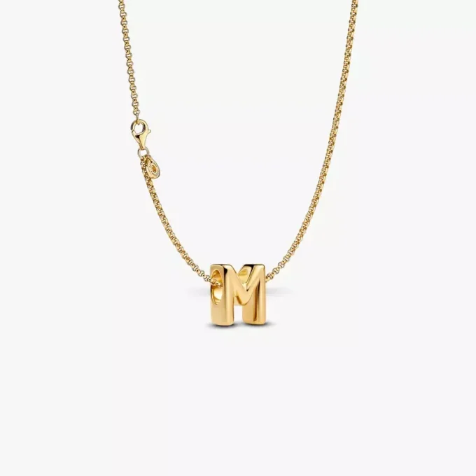 Halskette mit Buchstaben-M-Charm, 2 Stück Halskette mit Buchstaben-M-Charm, 2 Stück