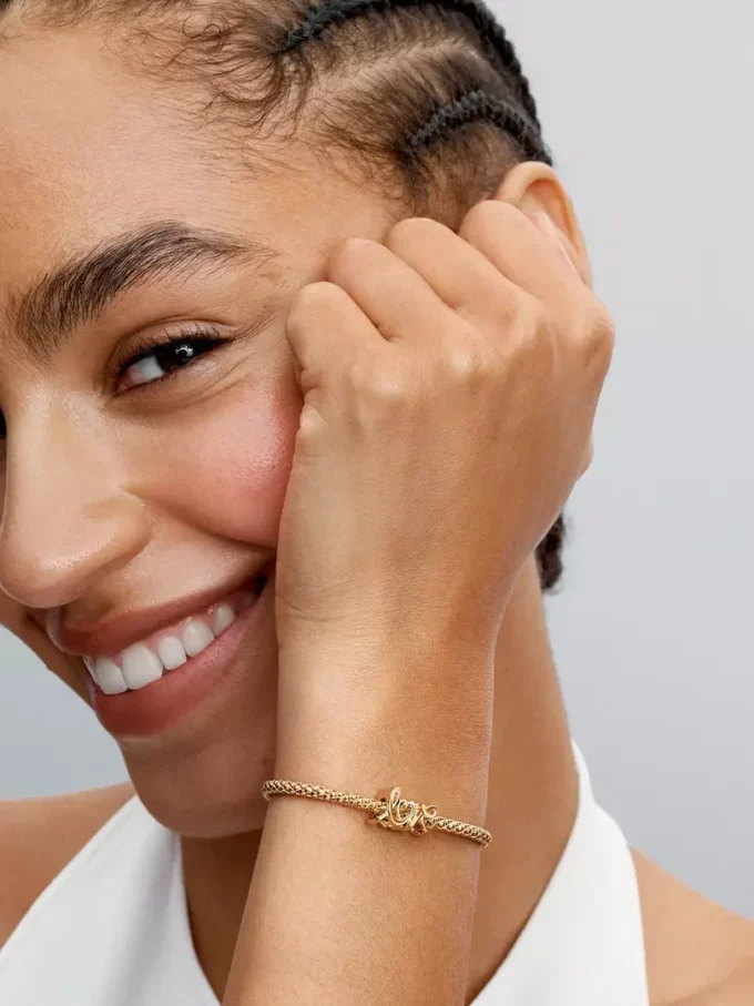 Handgeschriebener Love-Charm, 14 Karat vergoldet