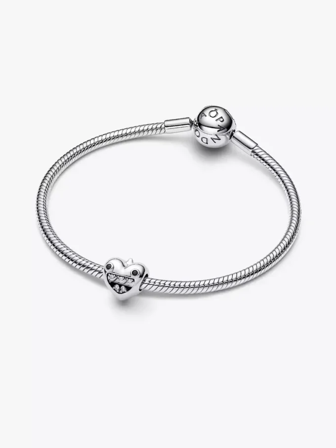 Herz-Charm „Mom’s Little Monsters“ aus Sterlingsilber Herz-Charm „Mom’s Little Monsters“ aus Sterlingsilber