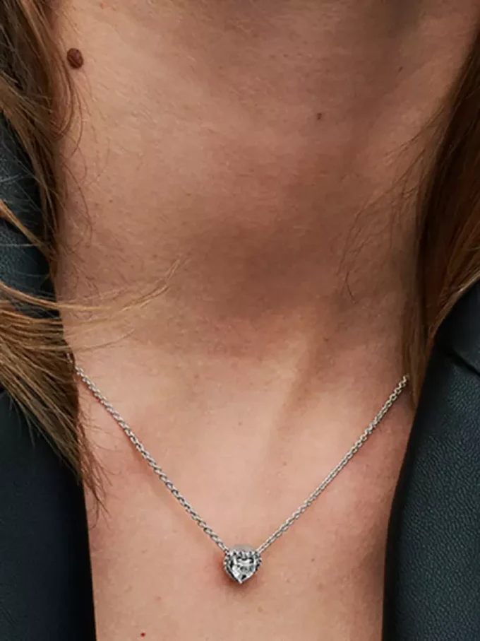 Herz-Halskette aus Sterlingsilber Herz-Halskette aus Sterlingsilber