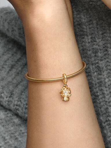 Herz-Schneeflocken-Schneekugel-Dangle Charm – 14-karätige Vergoldung Herz-Schneeflocken-Schneekugel-Dangle Charm – 14-karätige Vergoldung