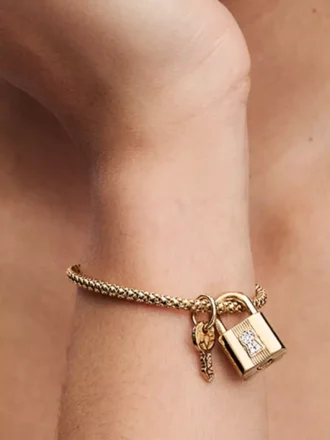 Hängender Dangle Charm „Vorhängeschloss & Schlüssel“ mit 14-karätiger Vergoldung