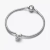 Im Dunkeln leuchtender, funkelnder Totenkopf-Charm aus Sterlingsilber Im Dunkeln leuchtender, funkelnder Totenkopf-Charm aus Sterlingsilber