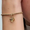 Im Dunkeln leuchtender Glühwürmchen-Dangle Charm, 14-karätig vergoldet Im Dunkeln leuchtender Glühwürmchen-Dangle Charm, 14-karätig vergoldet