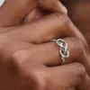 Infinity-Knoten-Ring aus Sterlingsilber