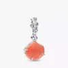 Korallenfarbener Muschel-Dangle Charm aus Sterlingsilber