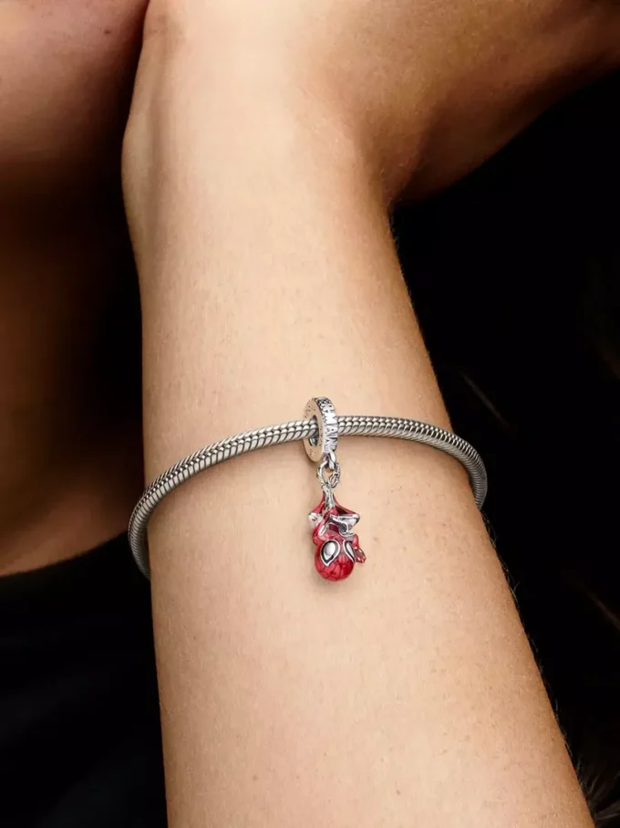 Marvel Spider-Man Dangle Charm aus Sterlingsilber Marvel Spider-Man Dangle Charm aus Sterlingsilber