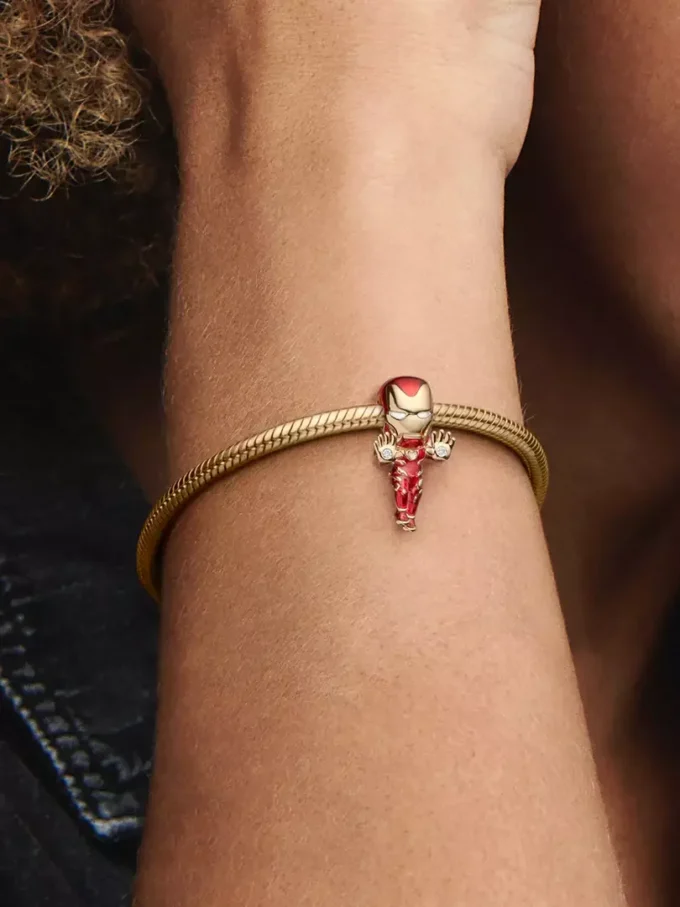 Marvel The Avengers Iron Man Charm, 14-karätige Vergoldung Marvel The Avengers Iron Man Charm, 14-karätige Vergoldung