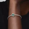 May Green Eternity Circle Charm aus Sterlingsilber May Green Eternity Circle Charm aus Sterlingsilber