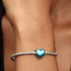 Metallic-Himmelblaues Herz-Charm aus Sterlingsilber Metallic-Himmelblaues Herz-Charm aus Sterlingsilber